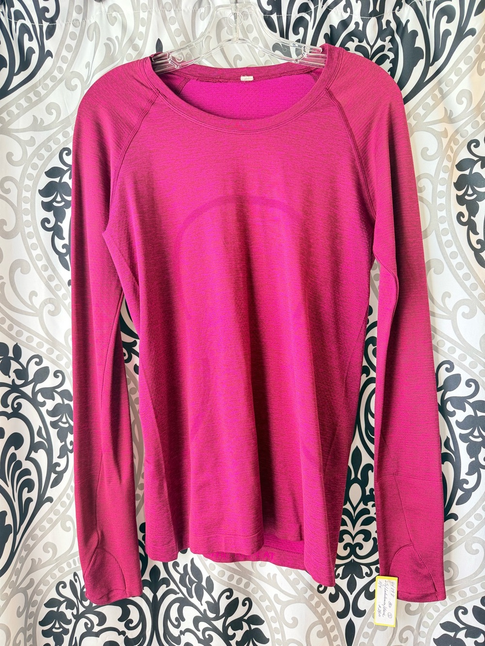 lululemon athletica Magenta Long Sleeve Crew Top